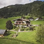 Sonnenhang Montafon Bed & Breakfast 4*