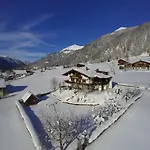 فندق مبيت وإفطار Sonnenhang Montafon 4*