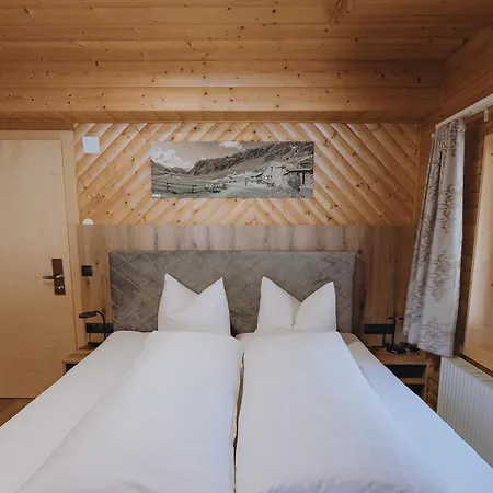 Sonnenhang Montafon לינה וארוחת בוקר סנט גלנקירש