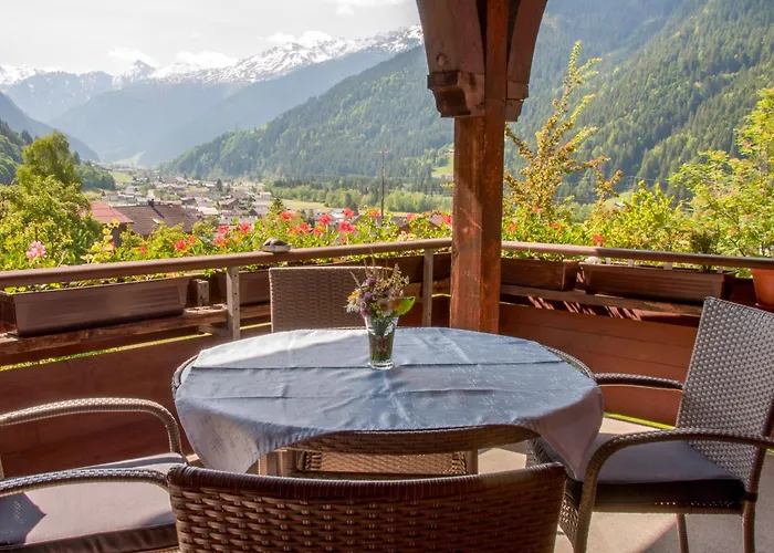 Sonnenhang Montafon 住宿加早餐酒店 圣加伦基希